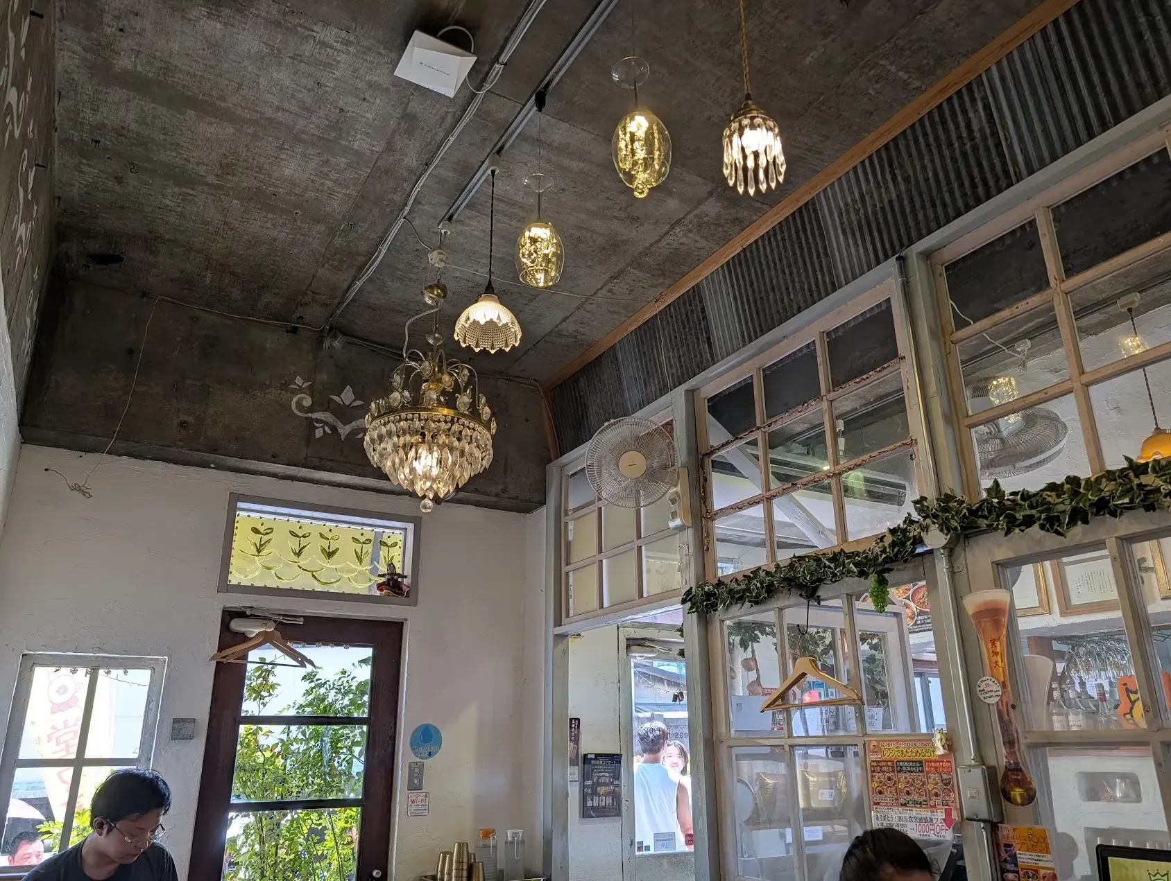 店家內裝